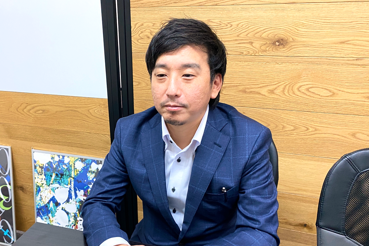 中屋 弥様
