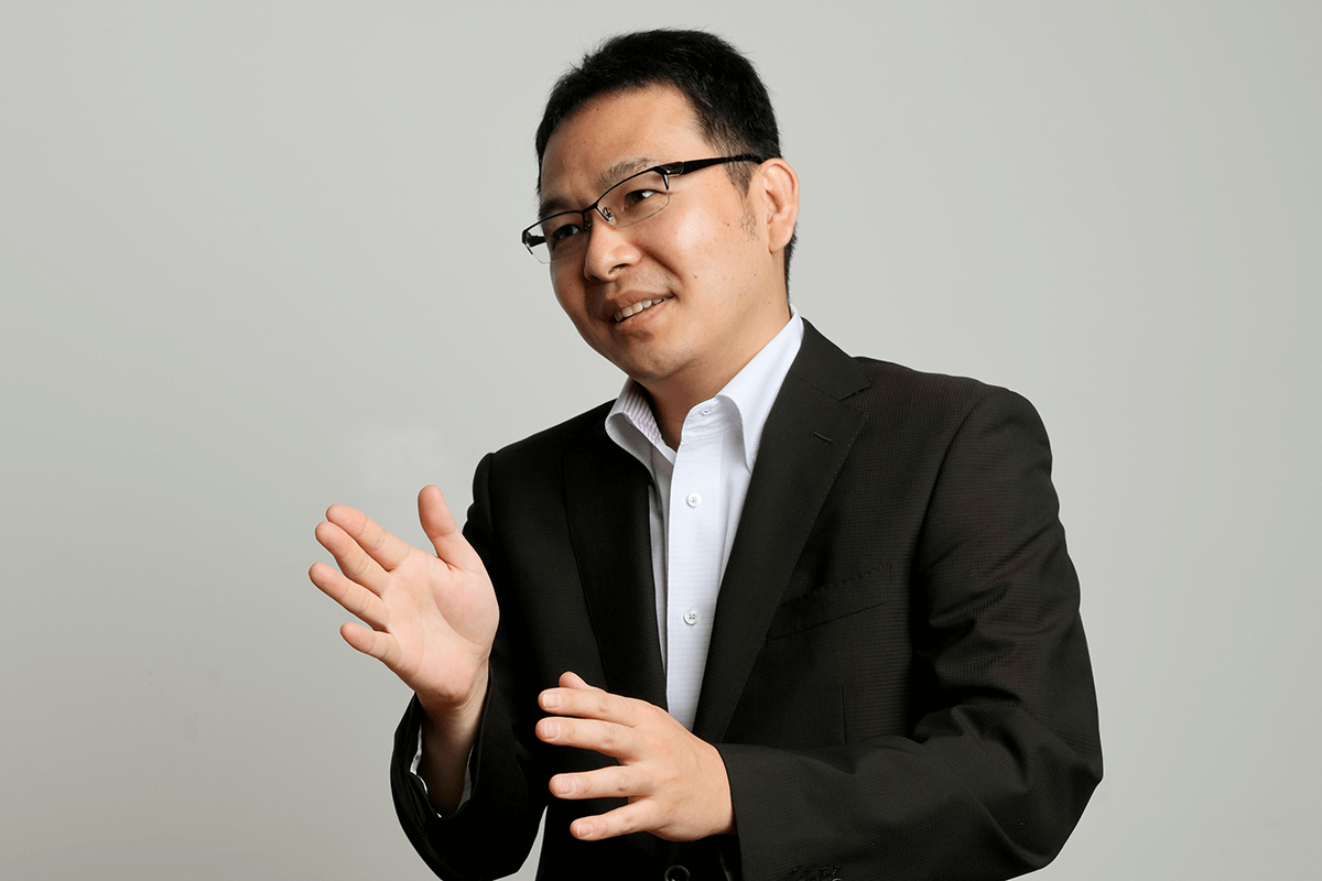 荻野 永策 氏